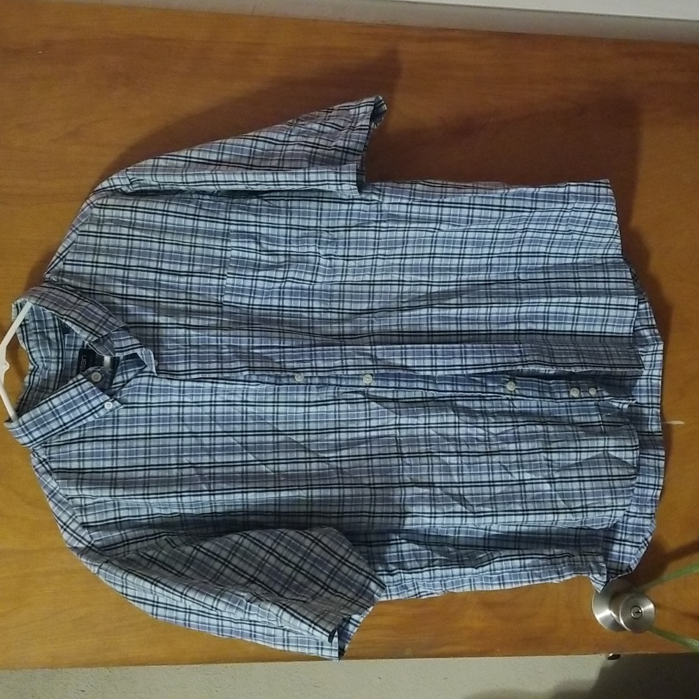 Puritan Short Sleeve Button Down Size Large: B